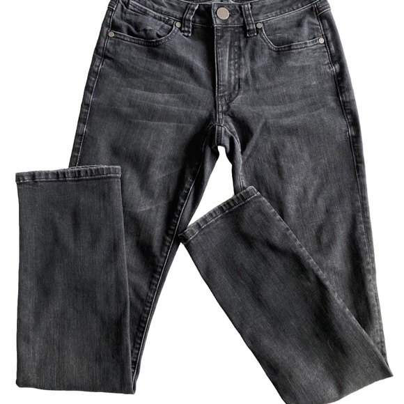 Size 4 Cabi 3560 Black High Rise STRETCH Straight Leg Ankle Length Denim Jeans - Picture 1 of 3